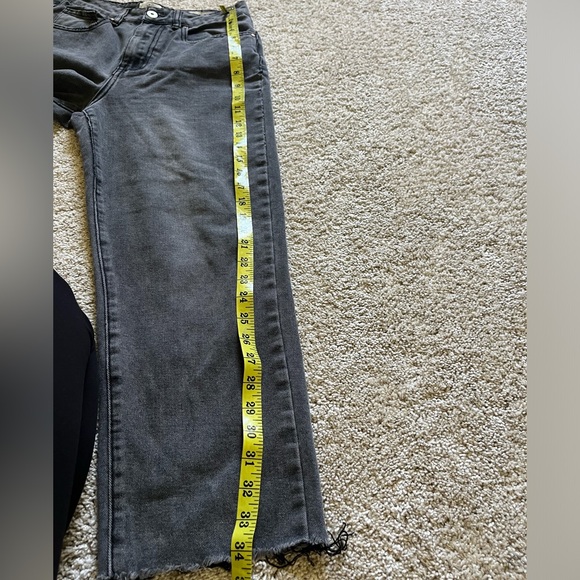 Cotton On Women’s Dark Gray Cropped Straight Leg Jeans Size 4 Distressed Relaxed - Picture 7 of 11